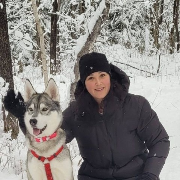 Meet your Posher, Karine - Picture 1 of 1